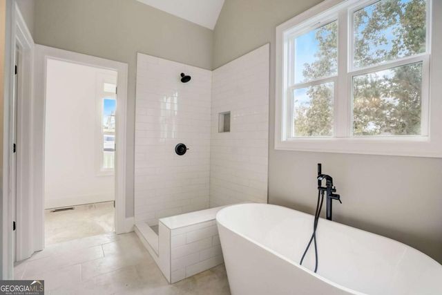 105 Bob White Drive, Calhoun, GA 30701
