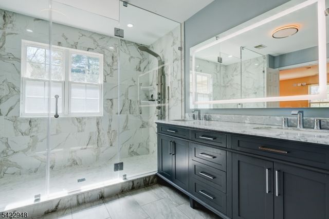 44 Scarlet Oak Dr, Montgomery Twp., NJ 08540
