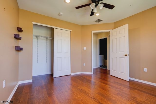 44 Scarlet Oak Dr, Montgomery Twp., NJ 08540