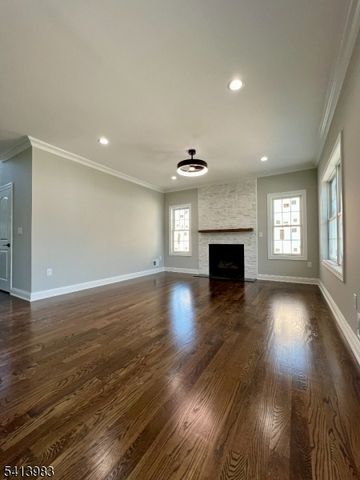 240 Atlantic Dr, Parsippany-troy Hills Twp., NJ 07054