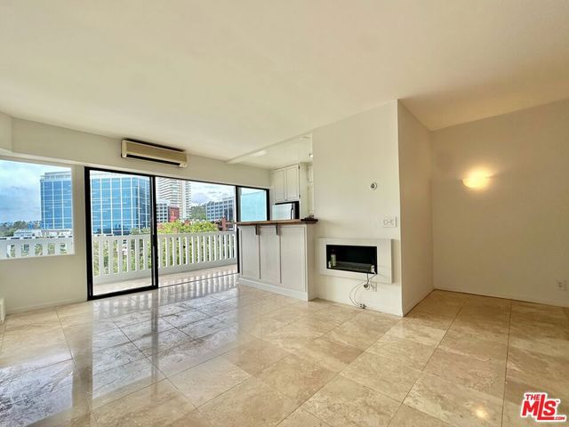 999 N DOHENY Drive 711, West Hollywood, CA 90069