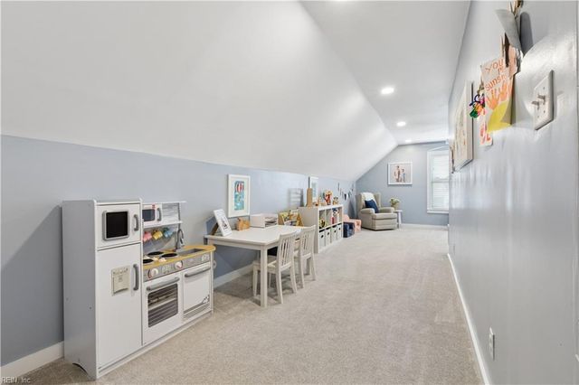 1433 Waltham Lane, Newport News, VA 23608