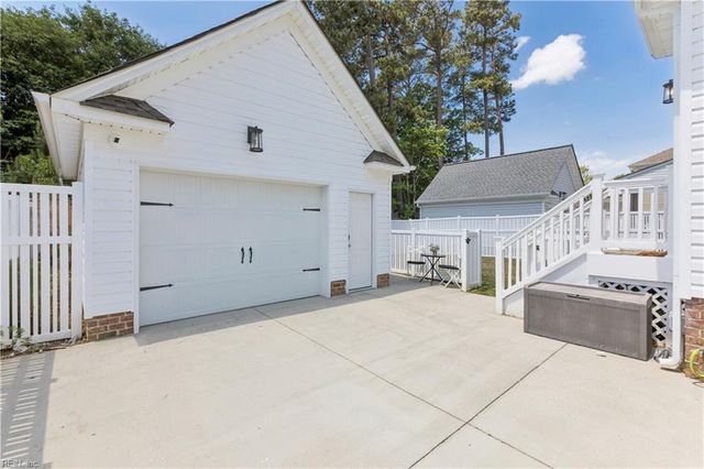 1433 Waltham Lane, Newport News, VA 23608