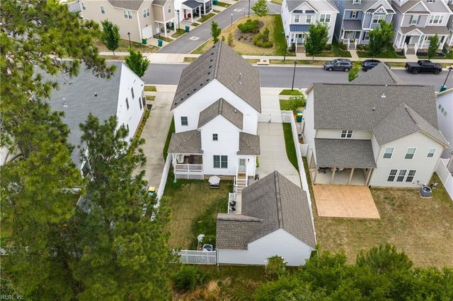 1433 Waltham Lane, Newport News, VA 23608