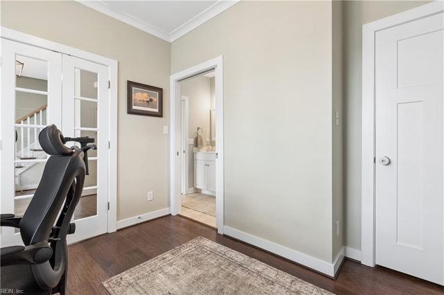 1433 Waltham Lane, Newport News, VA 23608