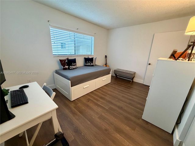 8045 SW 107th Ave 212, Miami, FL 33173