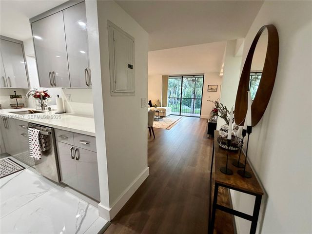 8045 SW 107th Ave 212, Miami, FL 33173