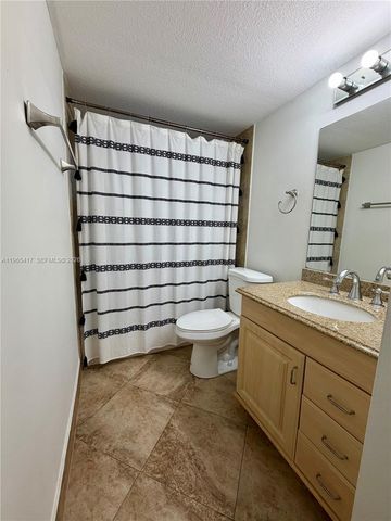 8045 SW 107th Ave 212, Miami, FL 33173