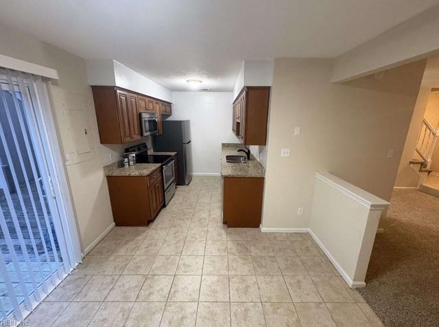 1409 Canadian CT, Virginia Beach, VA 23453