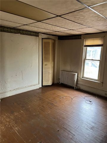 240 Penn Adamsburg Rd, Hempfield Twp, PA 15675