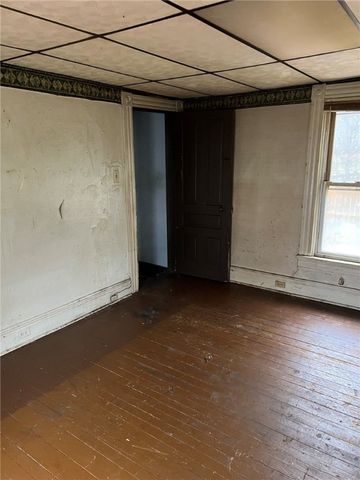 240 Penn Adamsburg Rd, Hempfield Twp, PA 15675