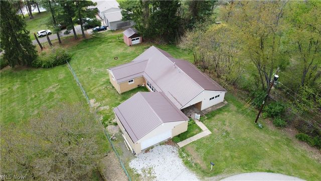 146 Brown Road, Follansbee, WV 26037