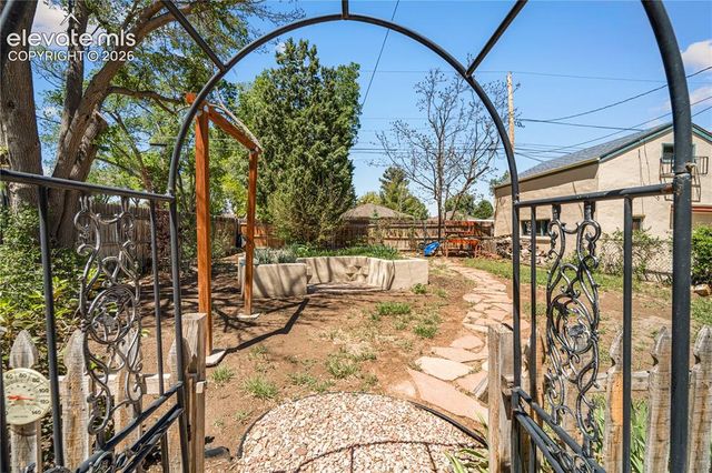 27 Dunsmere Avenue, Pueblo, CO 81004