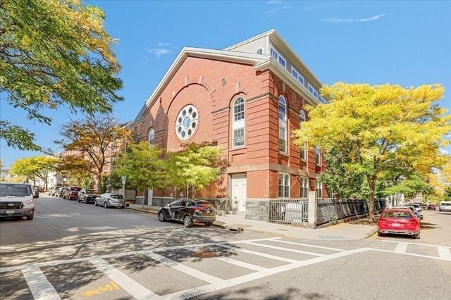 616 E 4th St 301, Boston, MA 02127