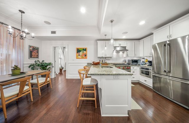 616 E 4th St 301, Boston, MA 02127