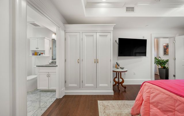 616 E 4th St 301, Boston, MA 02127