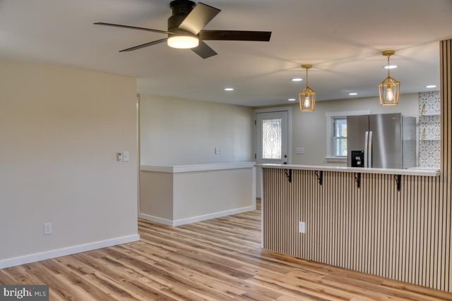 207 N PROSPECT HILL DR, Schaefferstown, PA 17088