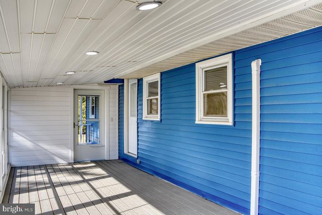 207 N PROSPECT HILL DR, Schaefferstown, PA 17088