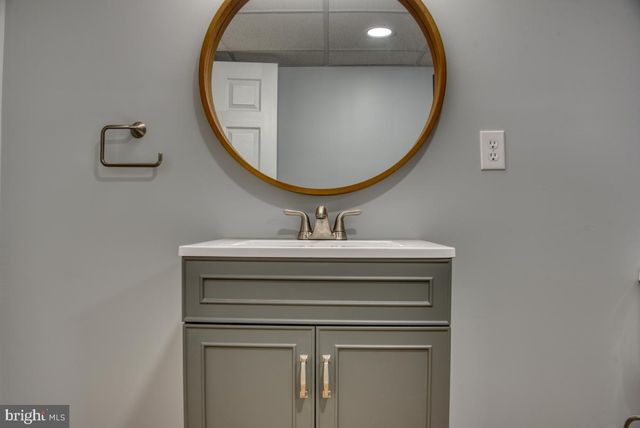 207 N PROSPECT HILL DR, Schaefferstown, PA 17088