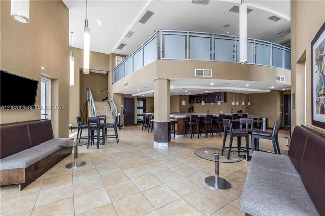 60 SW 13t St 1124, Miami, FL 33130