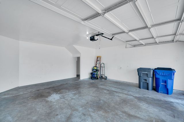 2306 Balvanera Plaza, Dallas, TX 75211