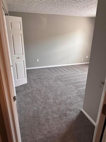 5502 Cypress Chase, Columbus, OH 43228