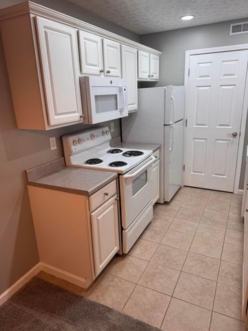 5502 Cypress Chase, Columbus, OH 43228