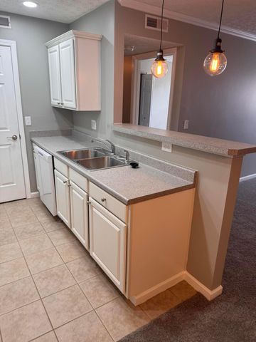 5502 Cypress Chase, Columbus, OH 43228