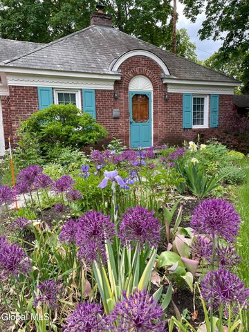 189 Milner Avenue, Albany, NY 12208