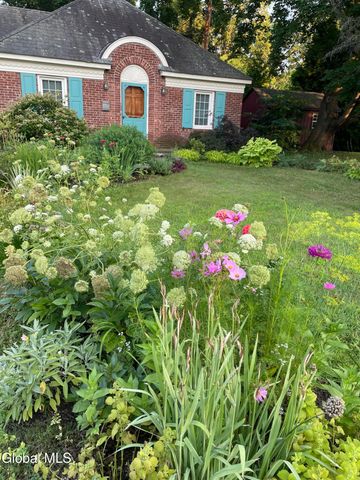 189 Milner Avenue, Albany, NY 12208
