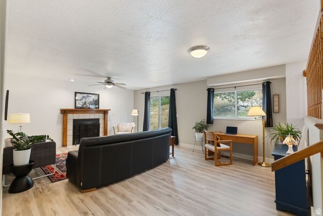 727 S 400 E, Farmington, UT 84025