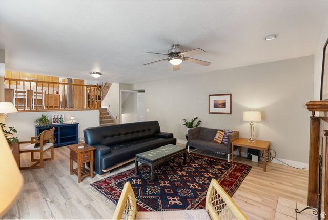 727 S 400 E, Farmington, UT 84025