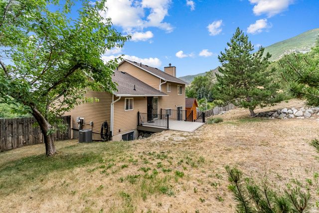 727 S 400 E, Farmington, UT 84025