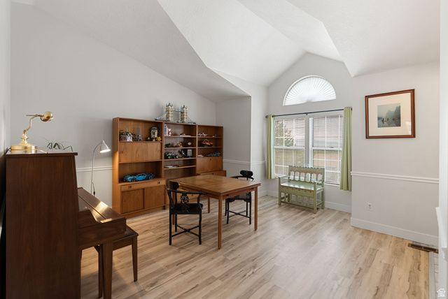 727 S 400 E, Farmington, UT 84025
