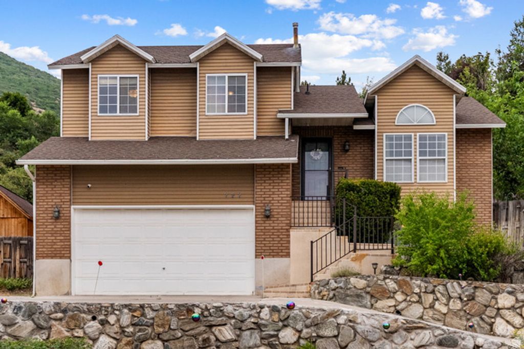 727 S 400 E, Farmington, UT 84025