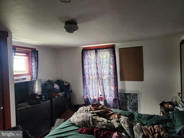 206 WOLFROCK RD, Paradise, PA 17562