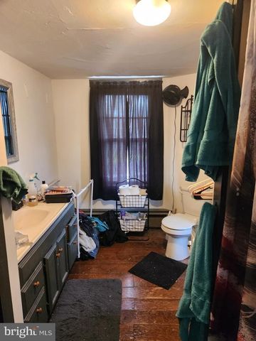 206 WOLFROCK RD, Paradise, PA 17562