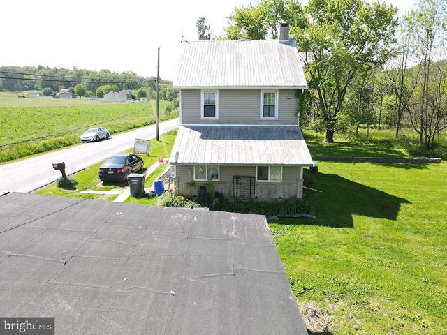 206 WOLFROCK RD, Paradise, PA 17562