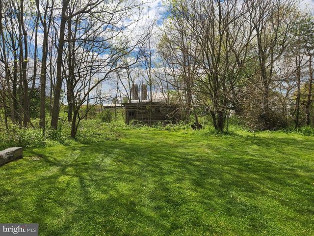 206 WOLFROCK RD, Paradise, PA 17562