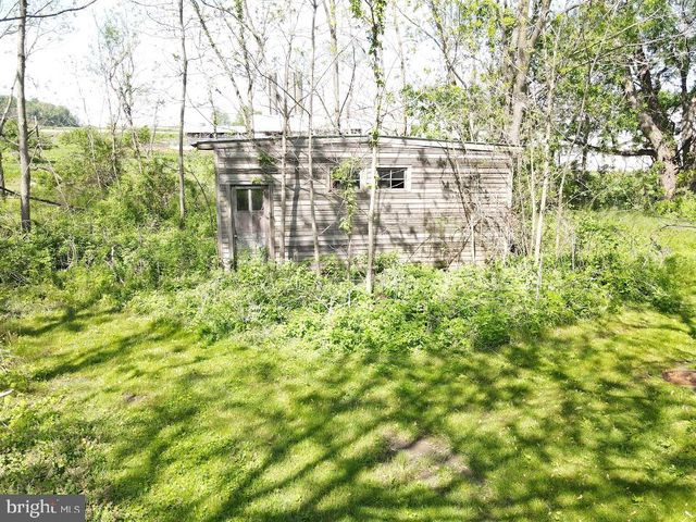 206 WOLFROCK RD, Paradise, PA 17562