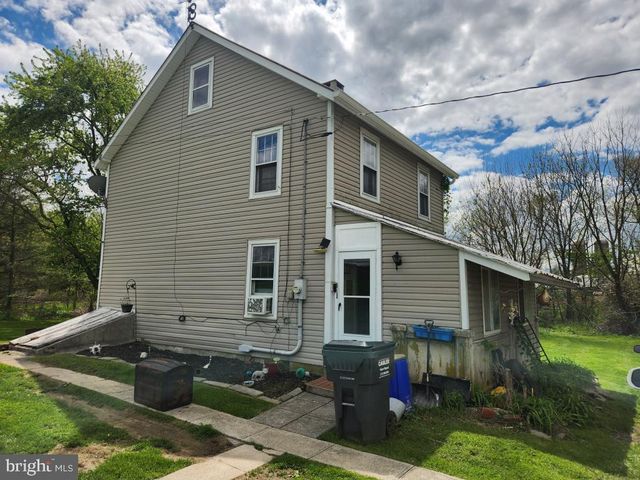 206 WOLFROCK RD, Paradise, PA 17562