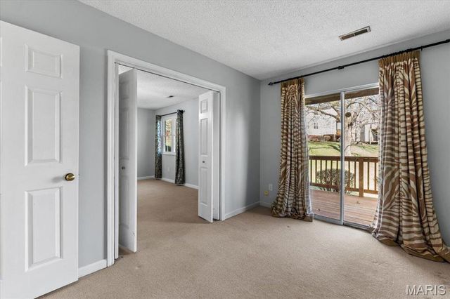 1436 Peacock Lane, St Louis, MO 63144