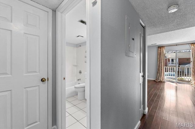 1436 Peacock Lane, St Louis, MO 63144