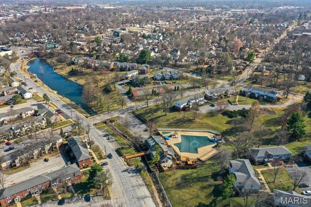 1436 Peacock Lane, St Louis, MO 63144