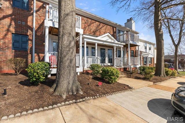 1436 Peacock Lane, St Louis, MO 63144