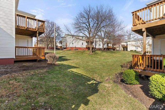 1436 Peacock Lane, St Louis, MO 63144