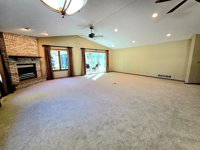 642 Jenisa Drive, Saint Cloud, MN 56301