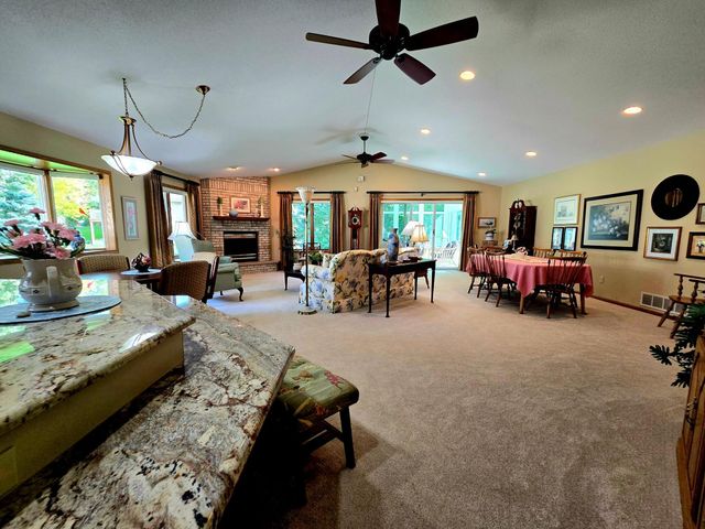 642 Jenisa Drive, Saint Cloud, MN 56301