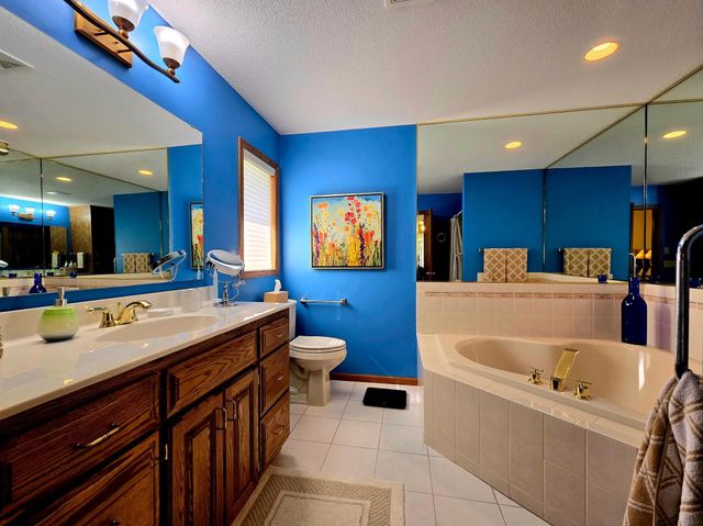 642 Jenisa Drive, Saint Cloud, MN 56301