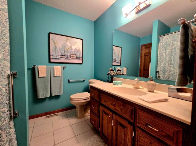 642 Jenisa Drive, Saint Cloud, MN 56301